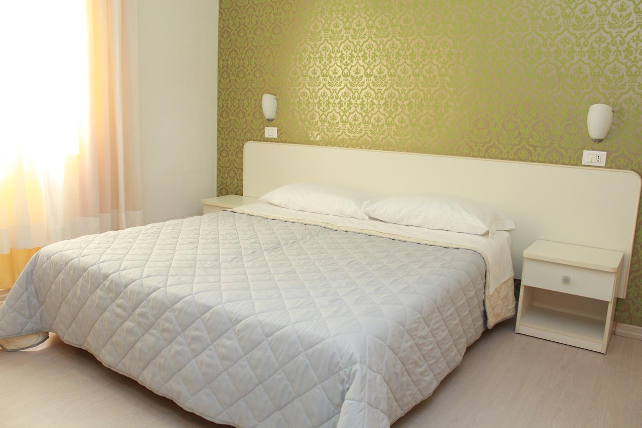 Hotel Stella Polare ริมินี ภายนอก รูปภาพ